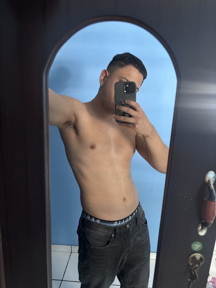 Alexander96 tweet media