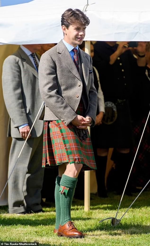 🎩Laird of the Manor🎩 tweet media