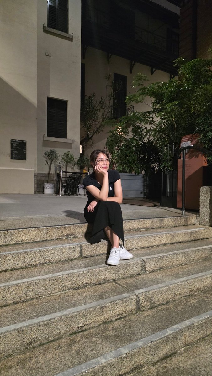 Laura Nguyen tweet media