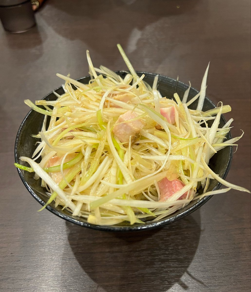 river634's tweet photo. 藤や@埼玉県深谷市

特製らーめん
ネギチャー丼

うまかった😋
ご馳走様でした✨ https://t.co/RcDws3Ysvn
