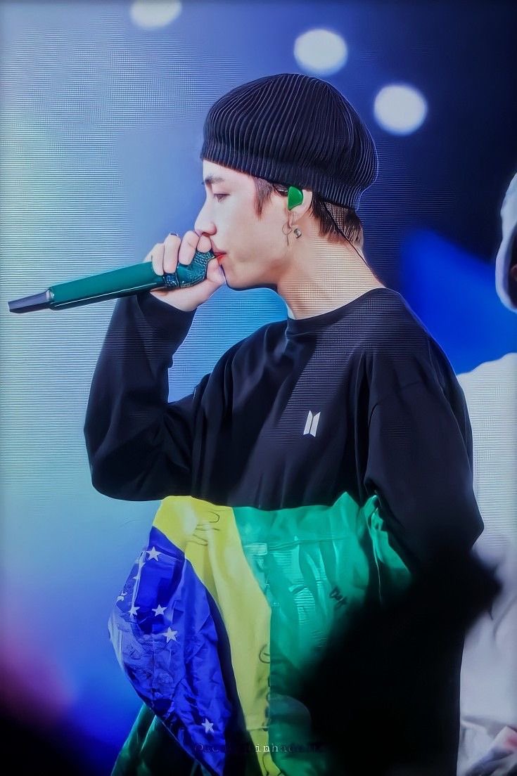 vale ៹ VAI VER O BTS tweet media