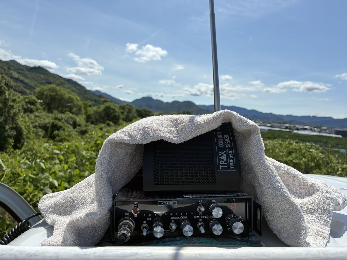 jo3kfl's tweet photo. ランチ前運用🍙有田川堤防から📡
6エリア⤴️⤴️😊7/8/0エリアうっすら👂QSB⤴️⤵️忙しくなったり暇になったり💦

•やまぐちTS118 局
•ふくおか8774 局
•ふくおかYY613 局
•ふくおかRN267 局
•ふくおかAA752 局
•さがKH726 局
•さがSH48 局
•にいがたAA462 局
•ひょうごZZ285/6 局

続く https://t.co/YDa8LfqSxp