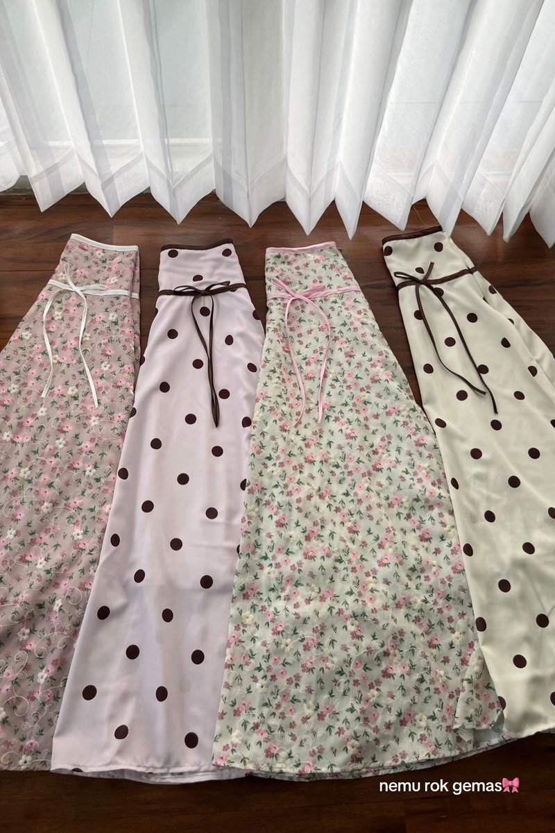 avelyanne's tweet photo. EHH NEMU SKIRT CANTIK BANGETT?!! 😭💗 jujur dari detail, bahan sampe cuttingan tuh cakep banget… ini tipe rok yang ga bakal nganggur, pasti kepake terus https://t.co/qrFlNr88ix