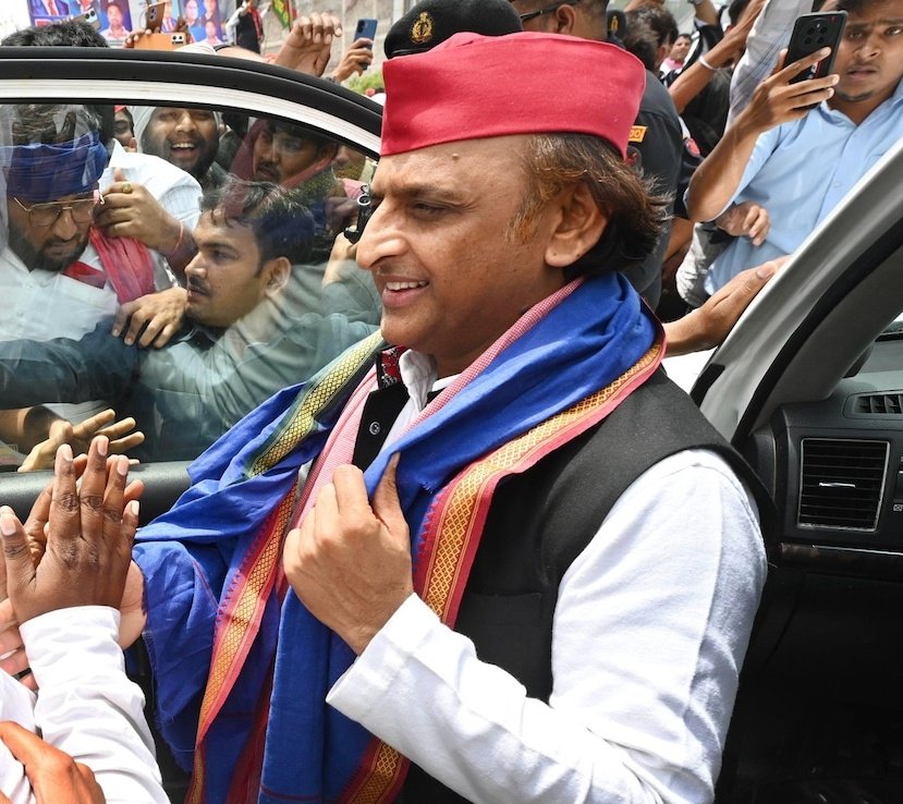 Samajwadi A K tweet media