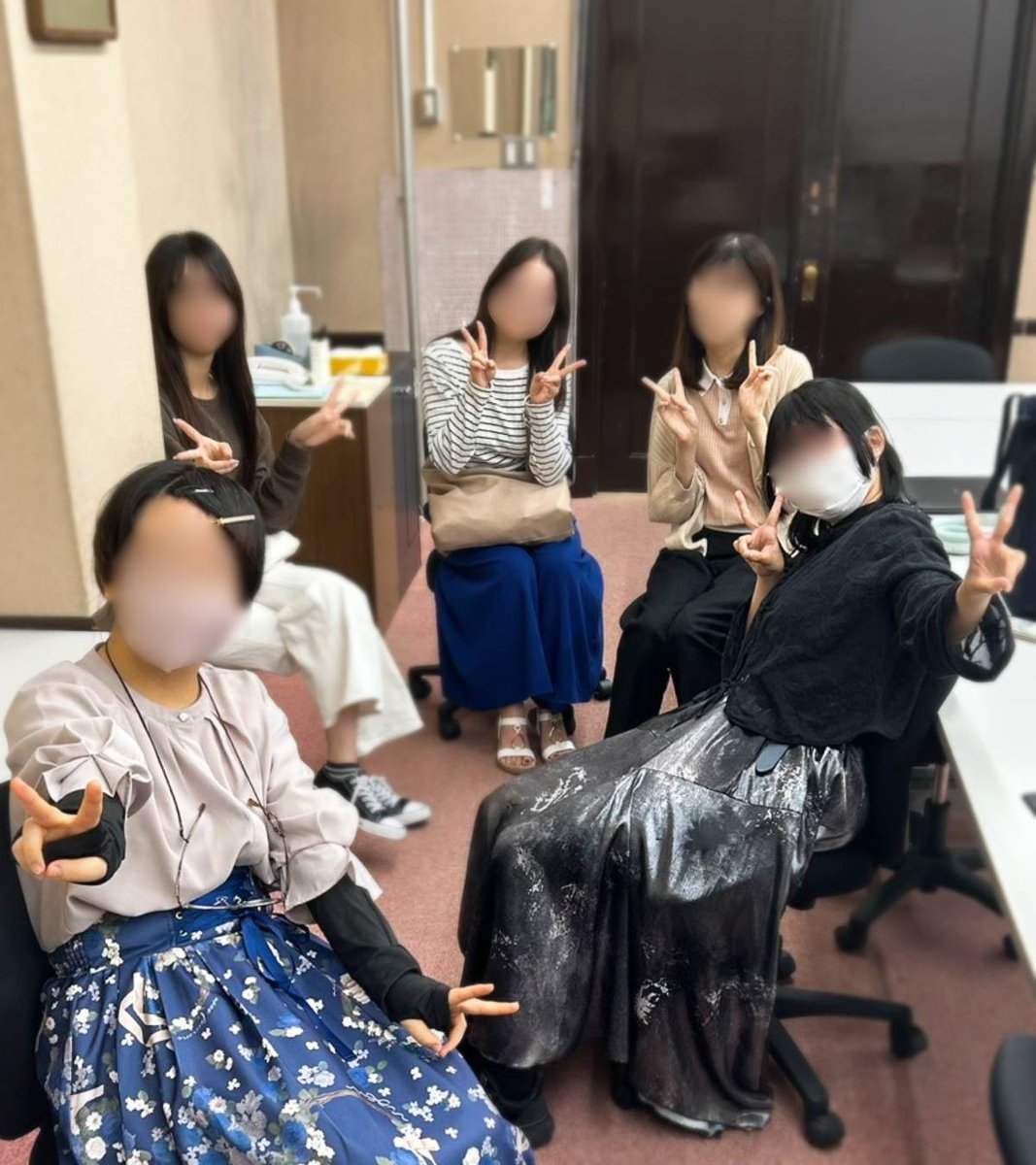 Doshisha_CLS's tweet photo. 5/23（土）に第１回ミーティングを行いました

皆さまによりよいCLSをお届けできるよう、実行委員一同、精一杯努めてまいります！

今年のCLSは12月19日（土）に行います！皆さまのご来場を心よりお待ちしております🕯️

#同志社　#同志社大学　#同志社女子大学　#同志社CLS  #クリスマス https://t.co/qR0jvDNbN7