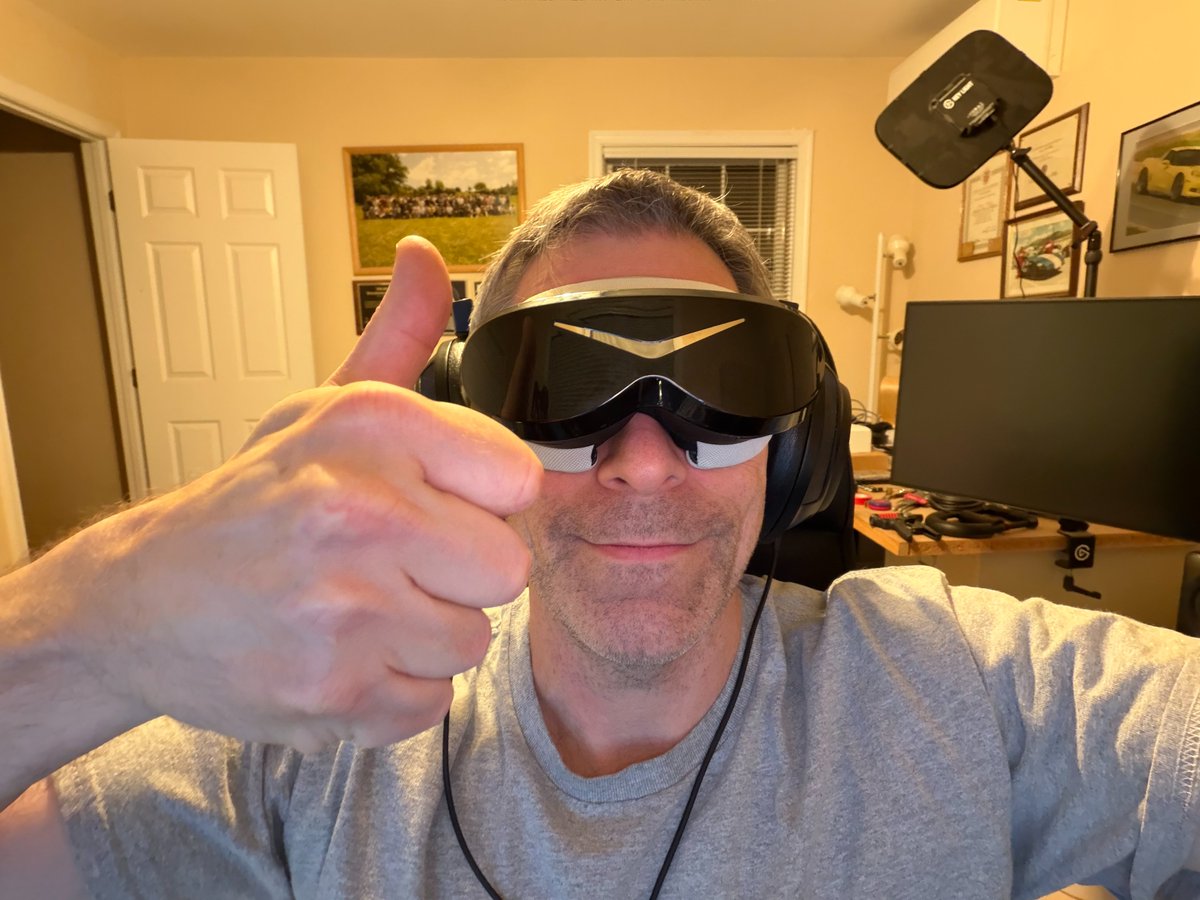 jasonvanpatten's tweet photo. Video by @pimaxofficial Dream Air, audio by @Sennheiser HD820, idiotic grin because @RobertsSpaceInd does VR for #StarCitizen superbly well.  Yeah, it's actually that good. https://t.co/1pNR384WhG
