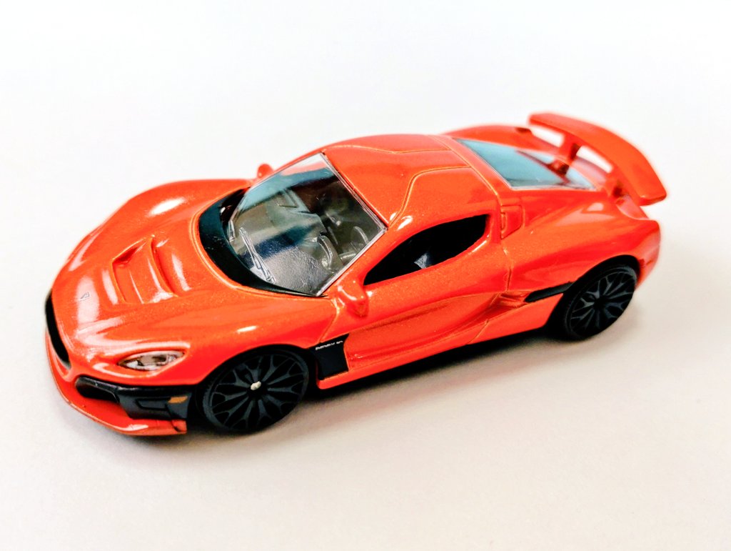 asari_box's tweet photo. SPORTS TYPE COLLECTION
クロアチア ハイパーカー 👔
『リマック ネヴェーラ』
キレイな柿色(オレンジ?)
#マジョレット　#majorette https://t.co/PAwliBw8ya