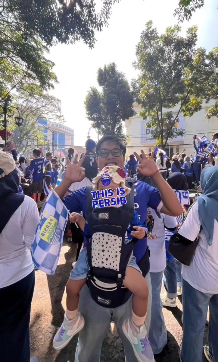 Fikri Azkia▫️ tweet media