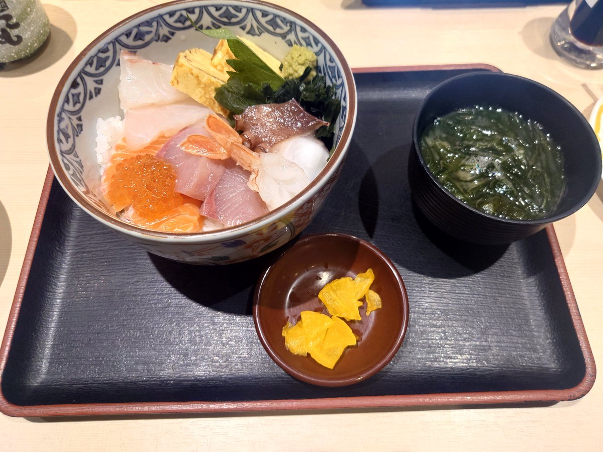 ろん tweet media