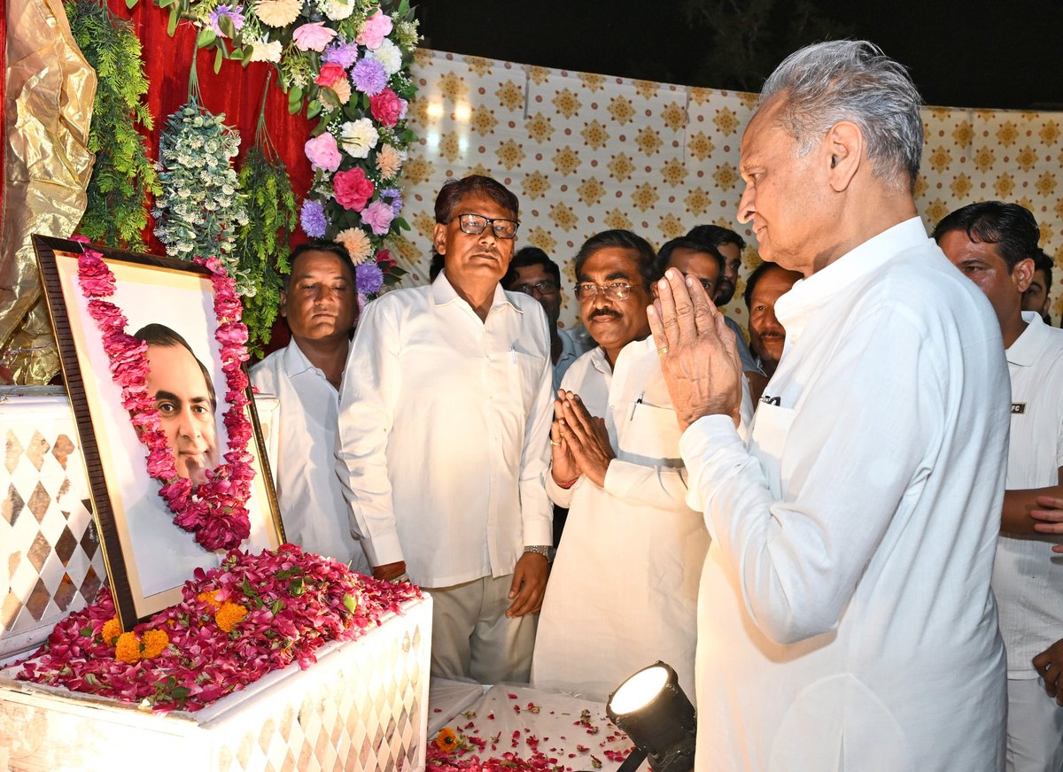 Ashok Gehlot tweet media