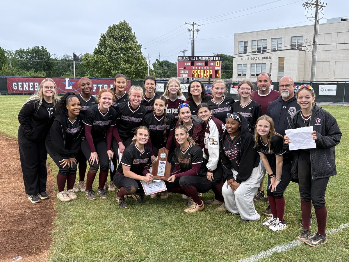 MakinleyMorton's tweet photo. Next stop- 11th Region Tournament. @tatescreeksball @PremierDavisKY https://t.co/dfRBi20D8d