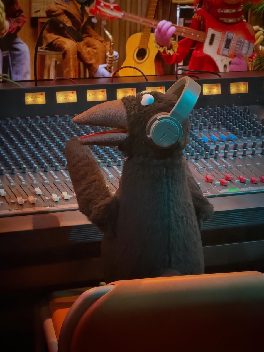 devinmartintv's tweet photo. We are so back 🤘🎸 https://t.co/xVUnlMJU4w