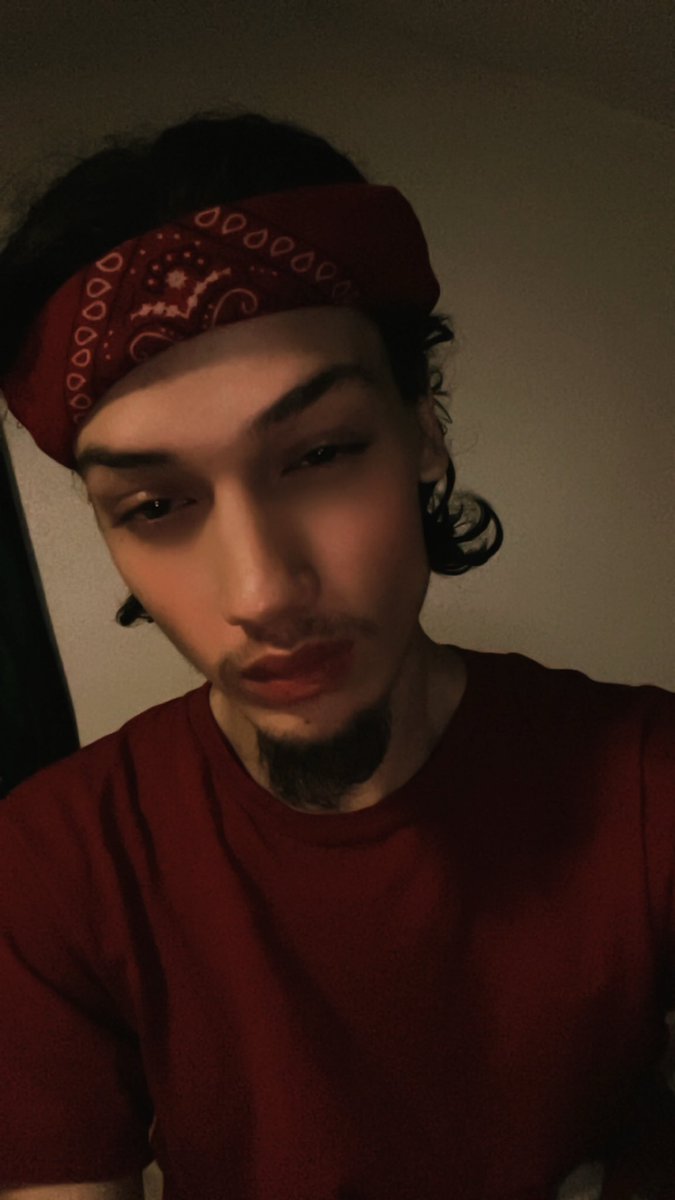 mond0o5's tweet photo. Lowkey geeked😓✌️❤️
#high #fadded #malemodel #washington https://t.co/yJ7uRduBya