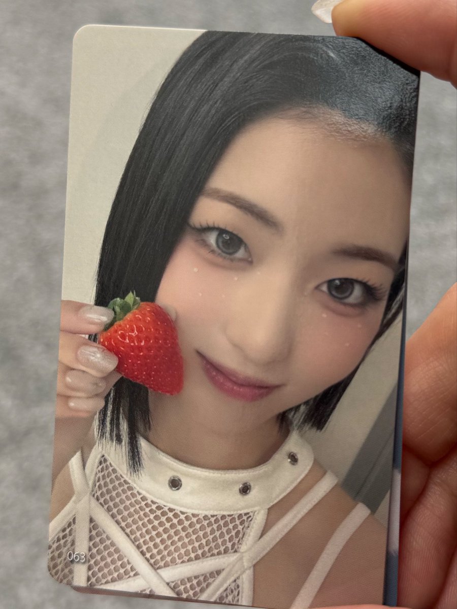 rs2z0's tweet photo. #ISSUE交換

 会場7000円トレカ
譲▶️優希
求▶️梨乃

会場にて交換希望です。
お気軽にお声かけください。 https://t.co/dZKECzeJKy