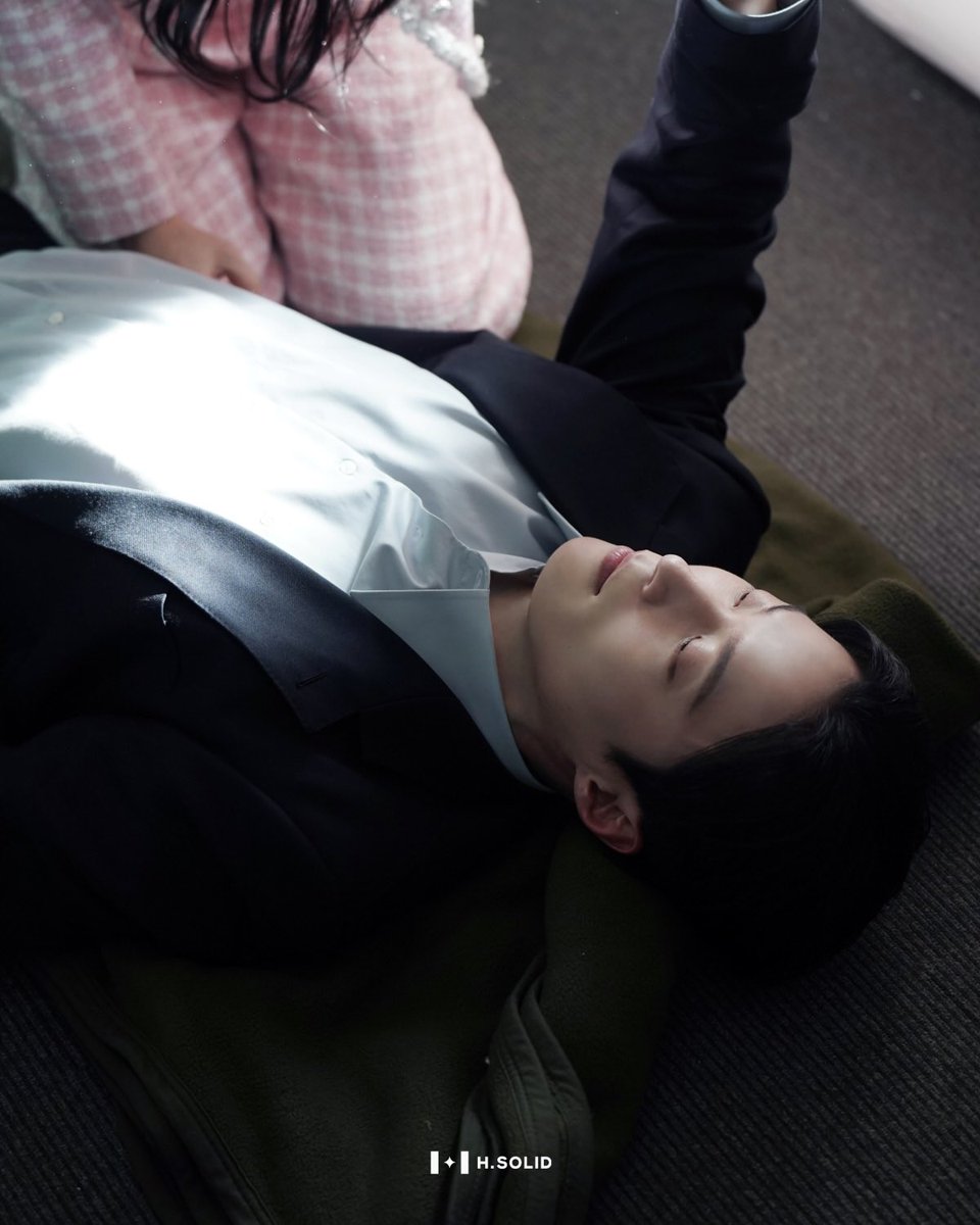 유연 tweet media