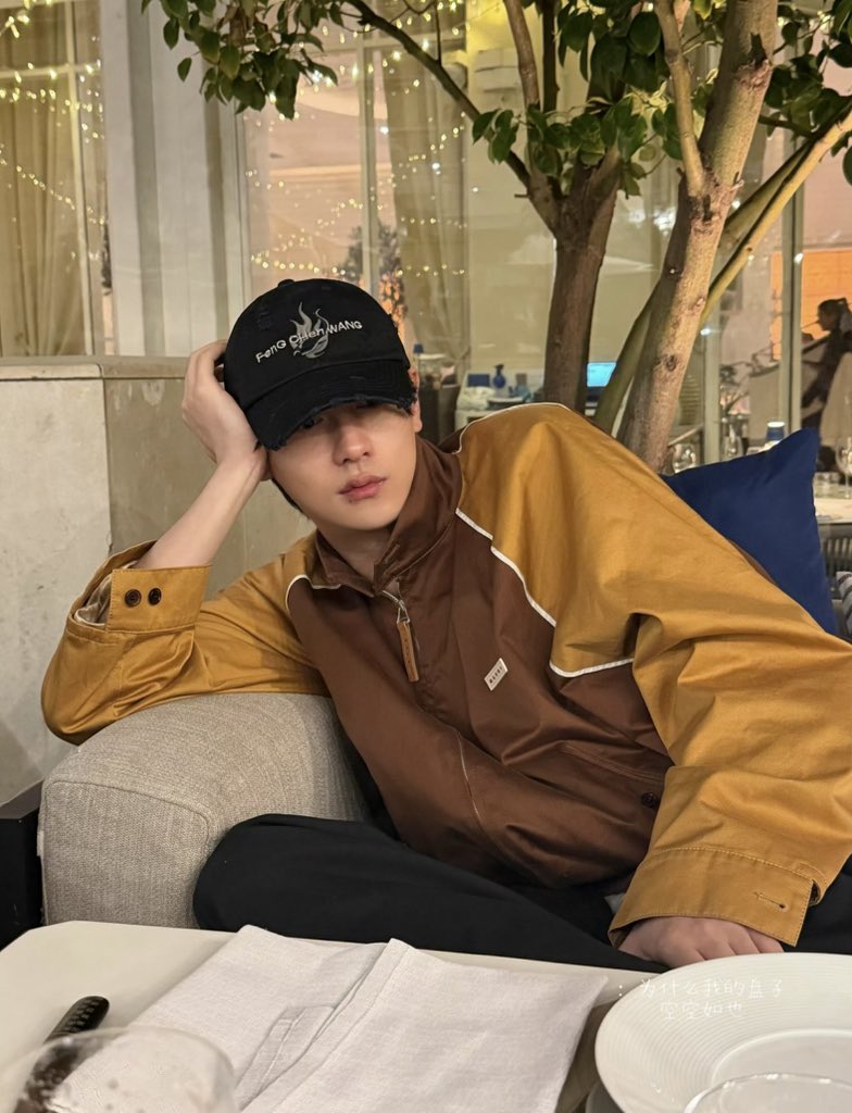 q_huuuuu's tweet photo. อยู่ไม่ไหวแล้ว เหมือนพาแฟนไปเดทมาก ㅠㅠㅠㅠ https://t.co/8tWzNTWUGo