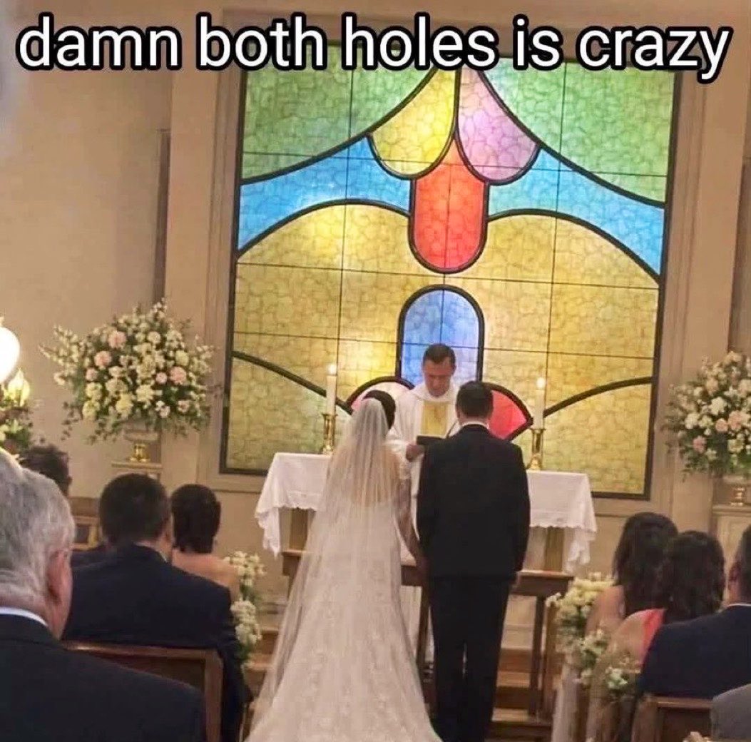 sadgirlcassi's tweet photo. hallelujah hole https://t.co/6cprCO4coT
