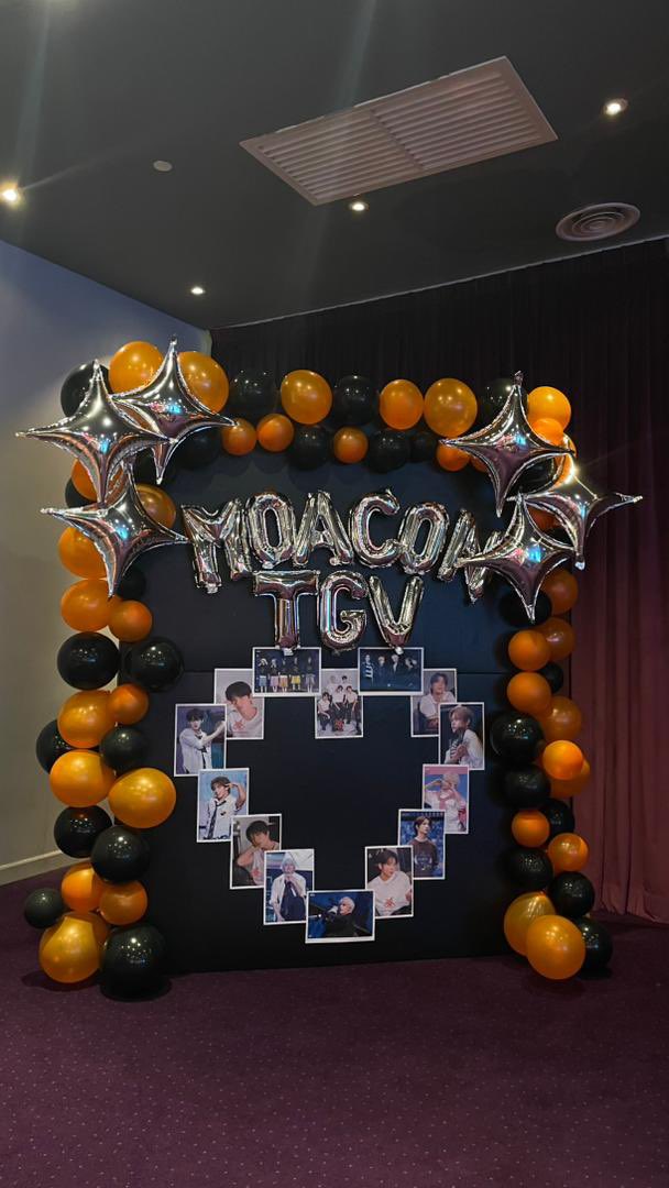 ForTXT_MY's tweet photo. #MOACON_JPinMY in TGV Sunway Velocity! https://t.co/7M8kW1e20f