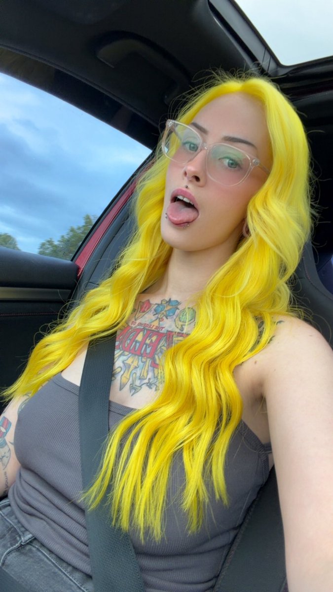 Jojo 👻 tweet media