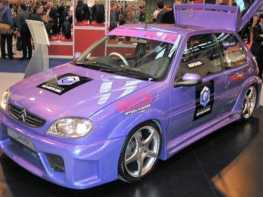 old_memory's tweet photo. gamecube promo vehicle (2002) https://t.co/ypBAKEEXCY