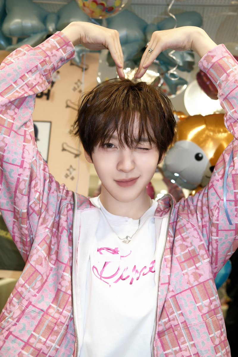 🛹동아리 tweet media