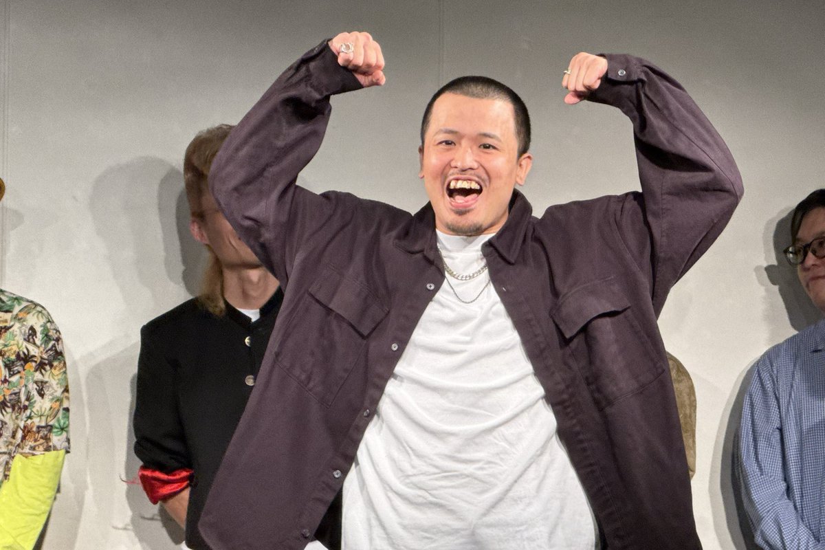 grapecom_live's tweet photo. 本日1公演目は、グレープライブシルバー🎙️

今月の結果は、、、

1位 世襲 🥇
2位 ワンパンの仲松 🥈
3位 孫ダッシュ 🥉

上位3組は来月のグレープライブゴールドに出演です✨

14:30〜は、グレープライブゴールド🍇
当日券もございますので是非お越しください！ https://t.co/i6OuQeMH89