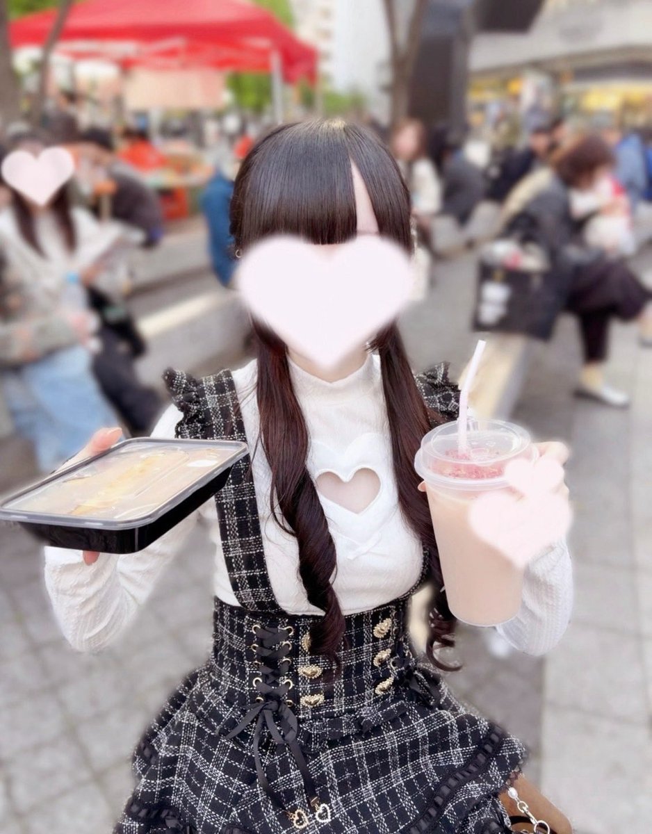 ᕱ⑅︎ᕱ tweet media