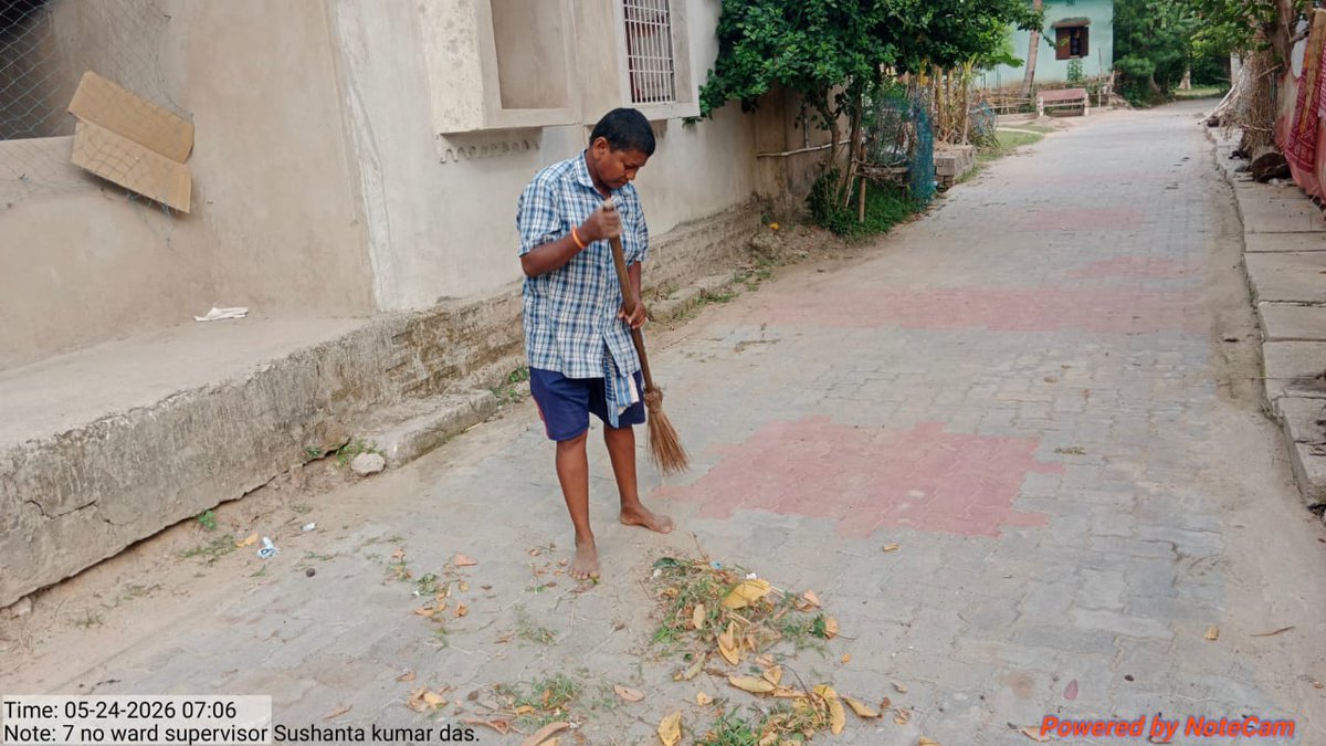 BasudevpurM's tweet photo. Morning cleanliness activities going on in all wards of Basudevpur Municipality. https://t.co/9MDenxFTSh
