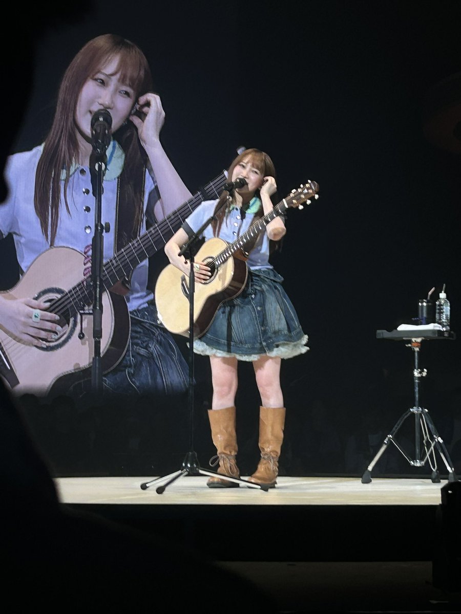 suzu69347718's tweet photo. 横浜公演から1週間、やっと写真と動画の整理ができた〜📸

幸せいっぱい🍀思い出いっぱい🍀
見返すだけでLIVE思い出して楽しい♡

 #幾田りらLaughTour https://t.co/v91z7GRcuk