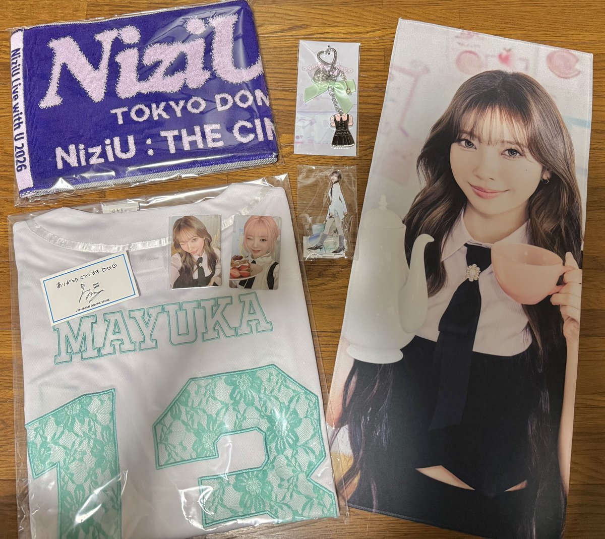 グッズ届きましたー！ スローガン初めて買ったけど可愛すぎる🫶 トレカ