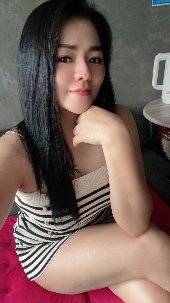 Phonpanad's tweet photo. ไม่ยอมทักแล้วเมื่อไหร��เราจะได้คุยกัน
#ฝากติดตาม #ช่วยกดรี♻️ 
#รับเพื่อนใหม่ https://t.co/XJygl6E4kA
