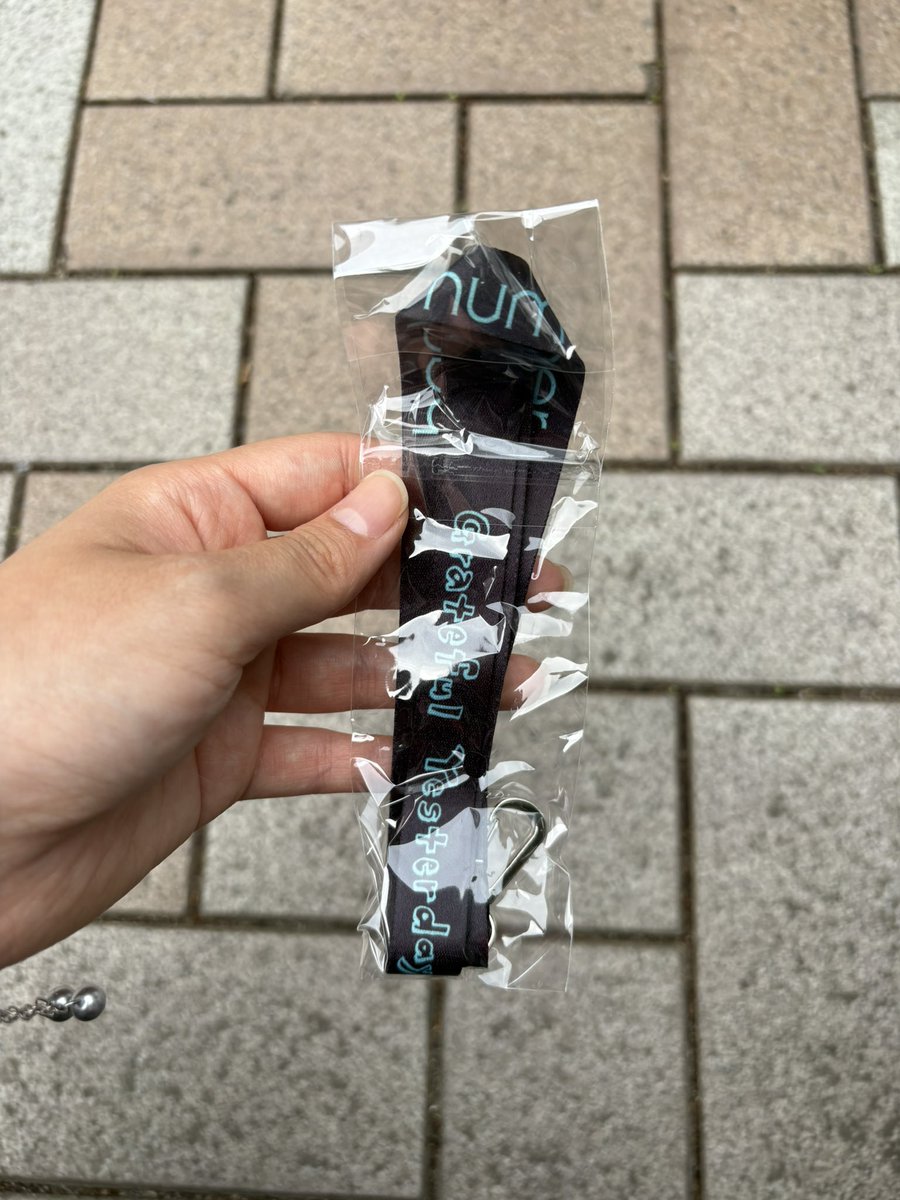 さや tweet media