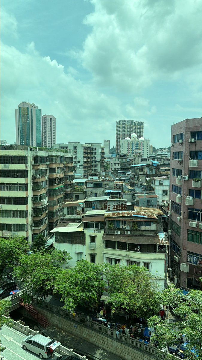 Elbildad's tweet photo. Xiaobei Road, Guangzhou.

This is where we come when we miss home. https://t.co/LIkTX9oRqM