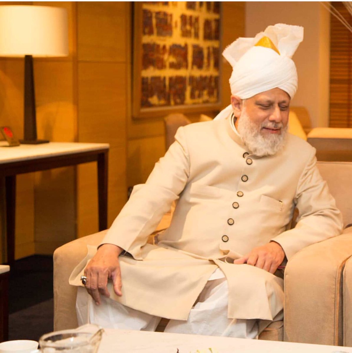 AmathulWardha's tweet photo. "Service to humanity is a duty for every believer." – Hazrat Mirza Masroor Ahmad (aba)
#KhalifatForPeace https://t.co/MjXCDZnwch