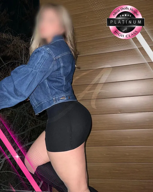 Aliciadoll2ofi's tweet photo. Que mas se le puede pedir a esta belleza de mujer., Lo tiene todo😍 https://t.co/jR8CHcOExw