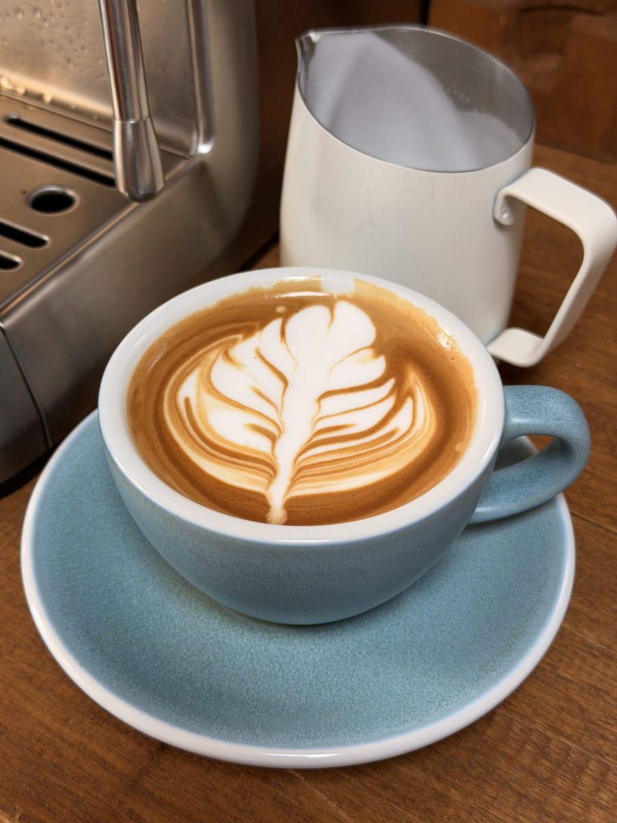 MegaenQ's tweet photo. 午後のcafe #LOVERAMICS #WPM https://t.co/JsmuLEYxyj