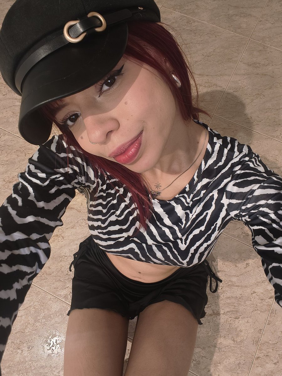 Emma Rose tweet media