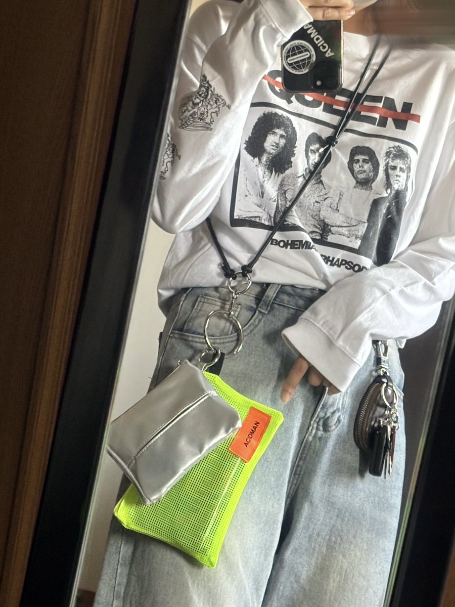 もぐみ tweet media