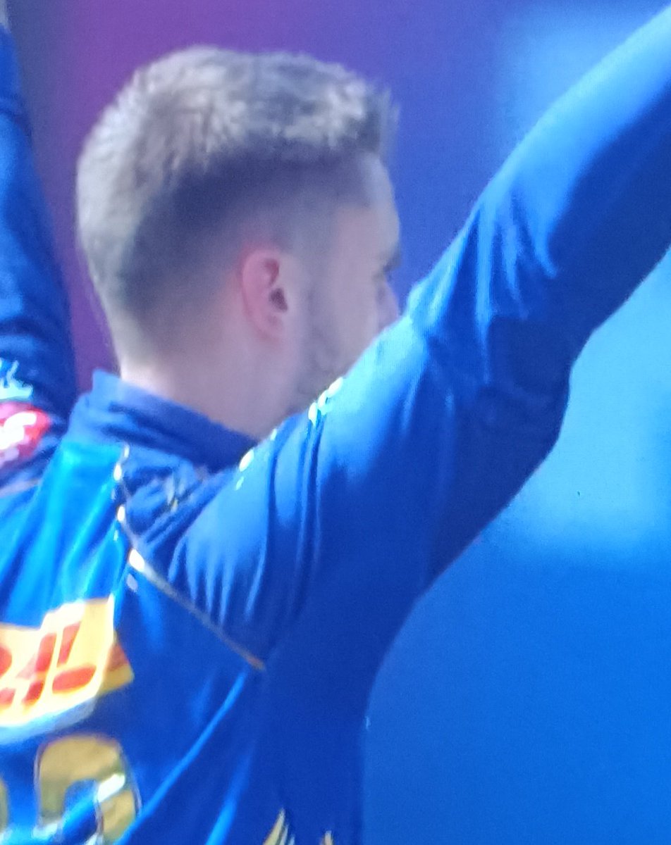 pah_thra's tweet photo. What a moment from Will Jacks! 🔥
Breaks the partnership with a super bowling effort as Jaiswal gives a catch and Bosch makes no mistake. Big breakthrough at the right time! 🏏💥 #MIvsRR #Jaiswal #WillJack #Bosch https://t.co/DYHaaZownq