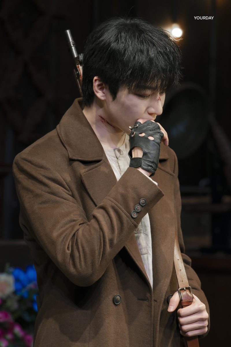 데이 tweet media