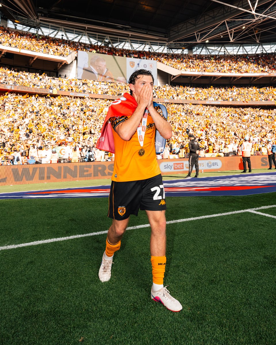 Hull City tweet media