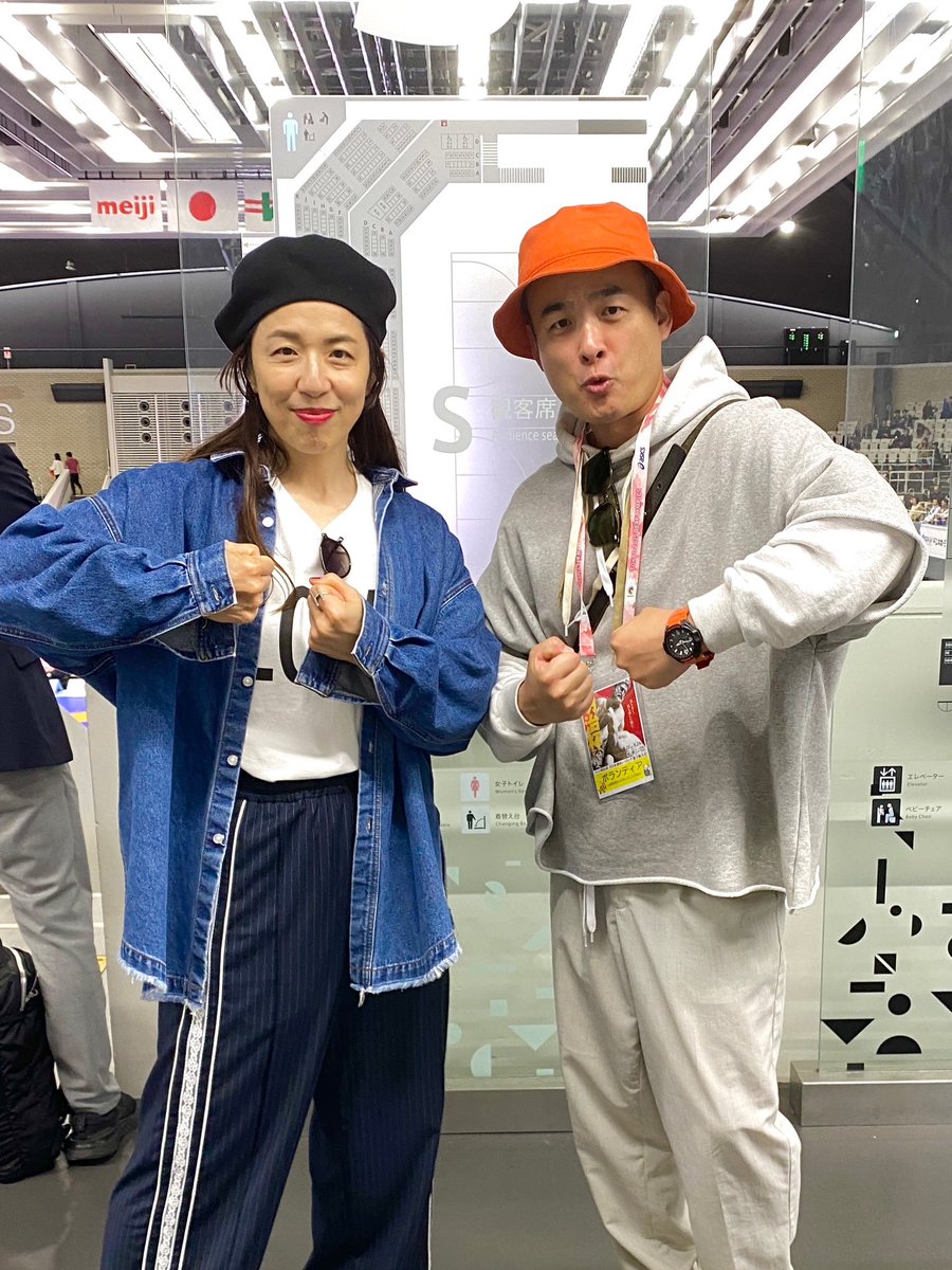 BOB818bob's tweet photo. ご縁をいただき #全日本レスリング選手権大会 へ。
ロス五輪金メダリストで日本レスリング協会会長の富山英明さん、そして浜口京子さんにご挨拶させていただきました。
競技に人生を懸けてきた方々の立ち姿や空気感は、言葉以上に伝わってくるものがありますね。貴重な時間をありがとうございました🌱 https://t.co/YOok2Ypuyy