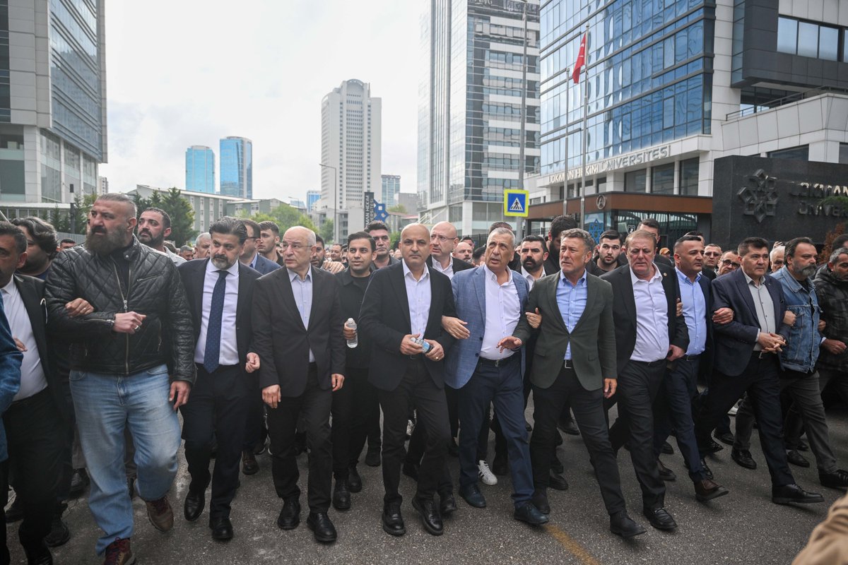 Boşuna Tıklama tweet media