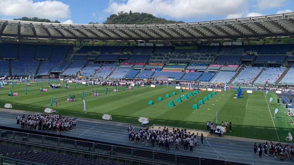 rep_roma's tweet photo. Allo Stadio Olimpico arrivano 5.000 studenti da tutta Italia: tornano i Giochi della Gioventù https://t.co/d9QTbkBWnu https://t.co/6sb0AIM7eC
