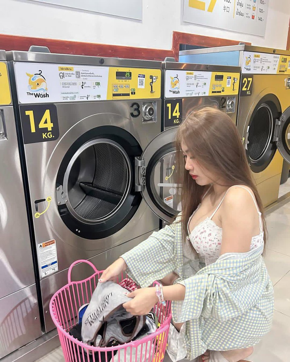 เดินป่า'หาหอย tweet media
