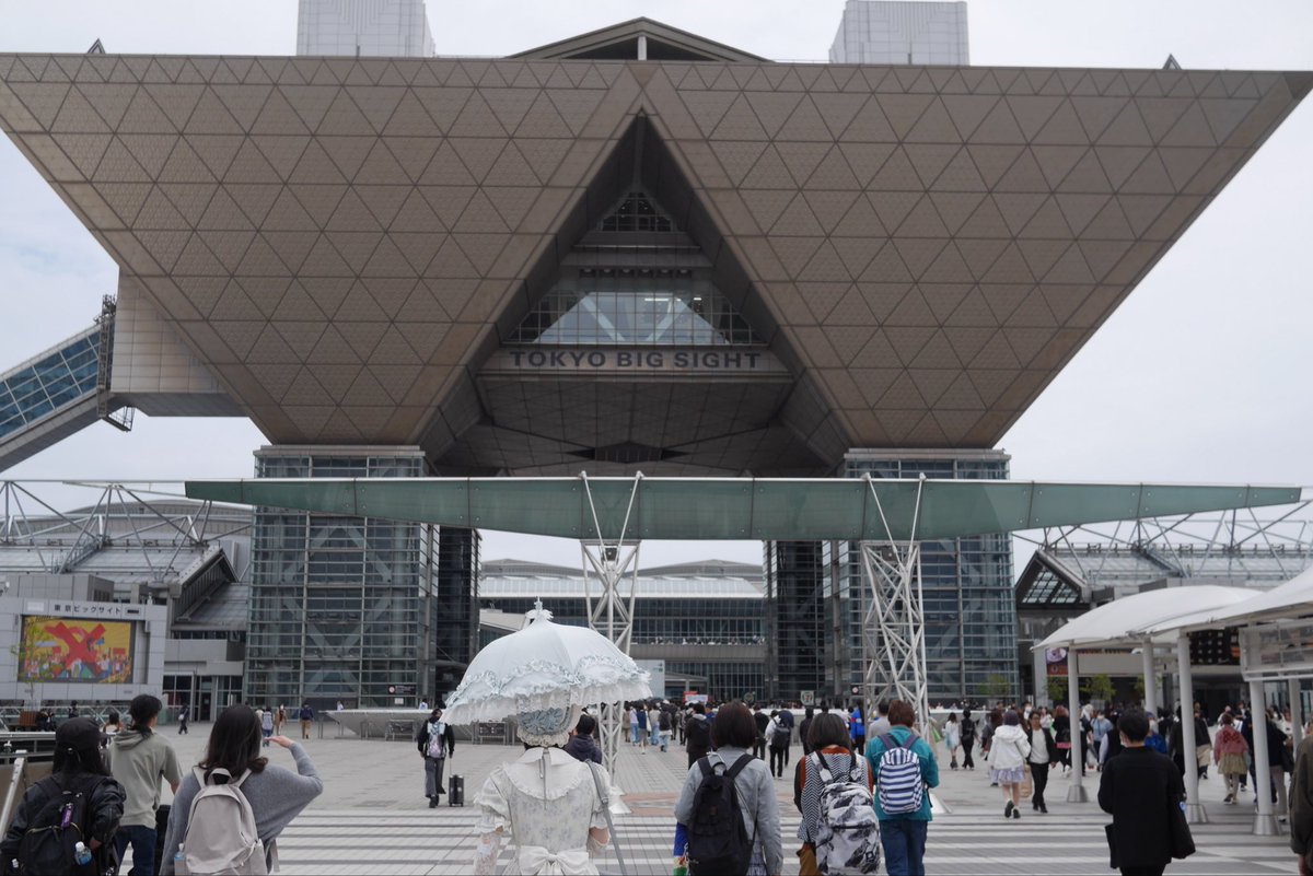 frogman_music's tweet photo. デザフェス…とてつもない情報量だった… https://t.co/h1xu7FmDHl