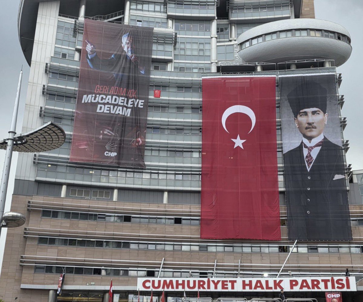 ᴇɴɢɪɴ 🇹🇷🇵🇸 tweet media