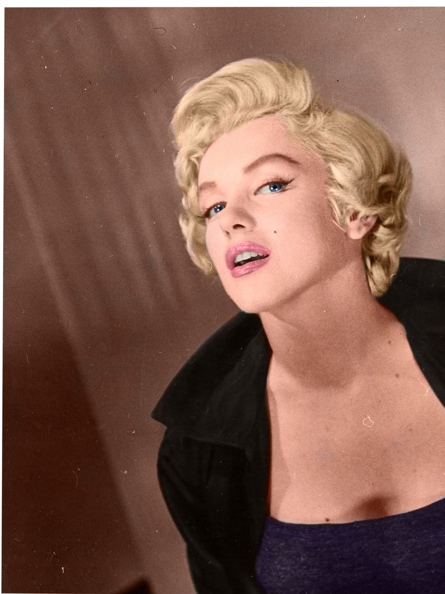 Clubpassionmar2's tweet photo. On color work so please do not share it on another group or page other than this one without quoting my name and agreement for sharing it. Thanks for your understanding.

#marilynmonroe #Marilyn #clubpassionmarilyn #colorisation #ColorWork #jeanhoward https://t.co/NOp74vRtiM