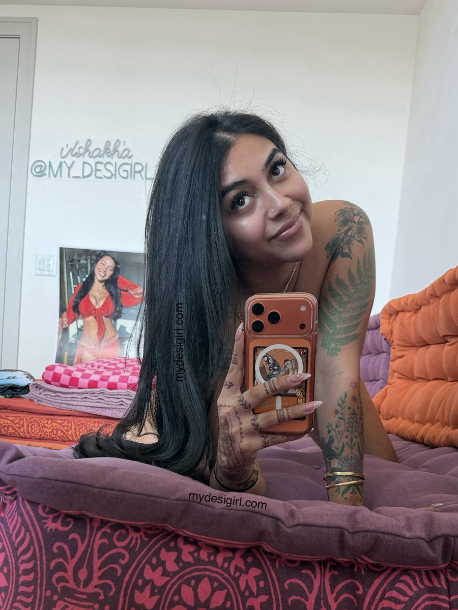 my_desigirll's tweet photo. im naked https://t.co/fUYfy8nAv9