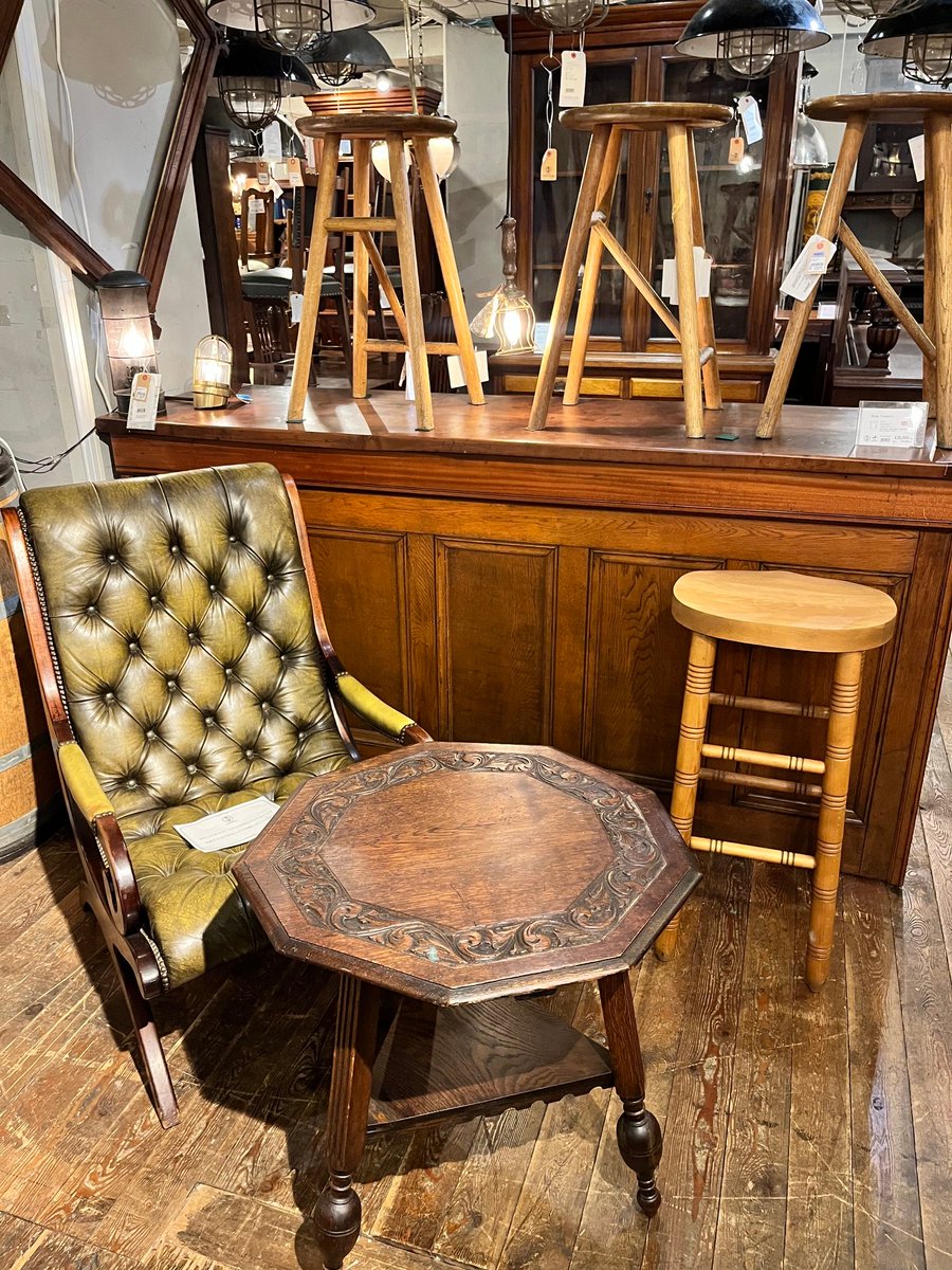 GLOBE_ANTIQUES's tweet photo. 26.5.24

こんばんは。ザ・グローブ アンティークスです。

ショップや飲食店で大活躍間違いなしのカウンターやスツールが充実しております！
店舗在庫以外にもまだまだございますのでお気軽にお問い合わせ下さい♪ https://t.co/XdXZ1SUBAU